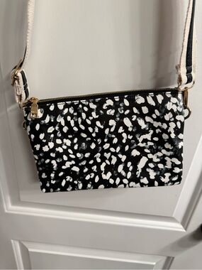 Black & White Patterned Crossbody Bag with multiple compartments